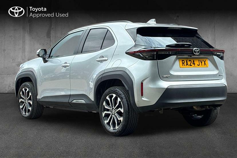Toyota Yaris Cross 1.5 Hybrid Design Cvt Silver #4