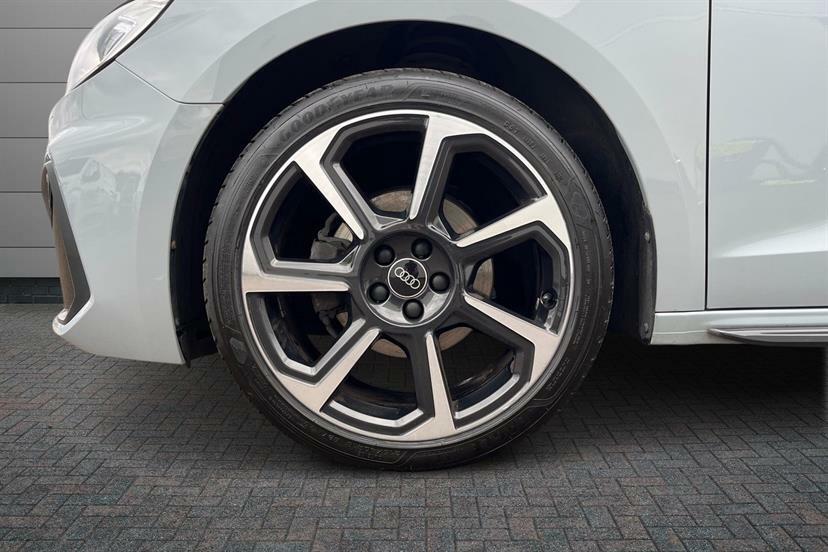 Audi A1 35 Tfsi Black Edition S Tronic Grey #5