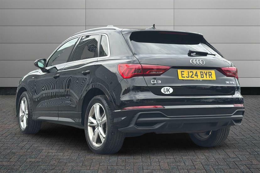 Audi Q3 35 Tfsi S Line Black #3