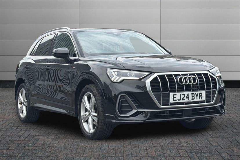 Audi Q3 35 Tfsi S Line Black