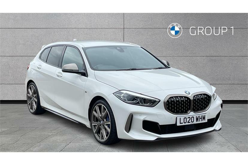 BMW 1 Series M135i Xdrive Step White