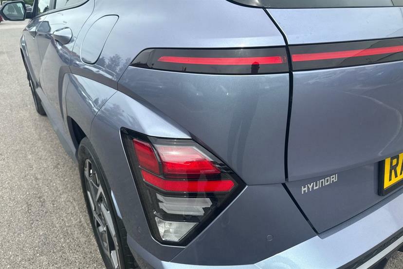 Hyundai Kona E 218Ps N Line S Blue #15