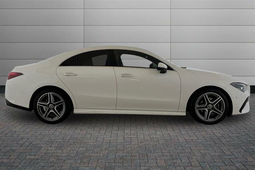 Mercedes-Benz CLA Class 180 Amg Line Executive Tip White #3
