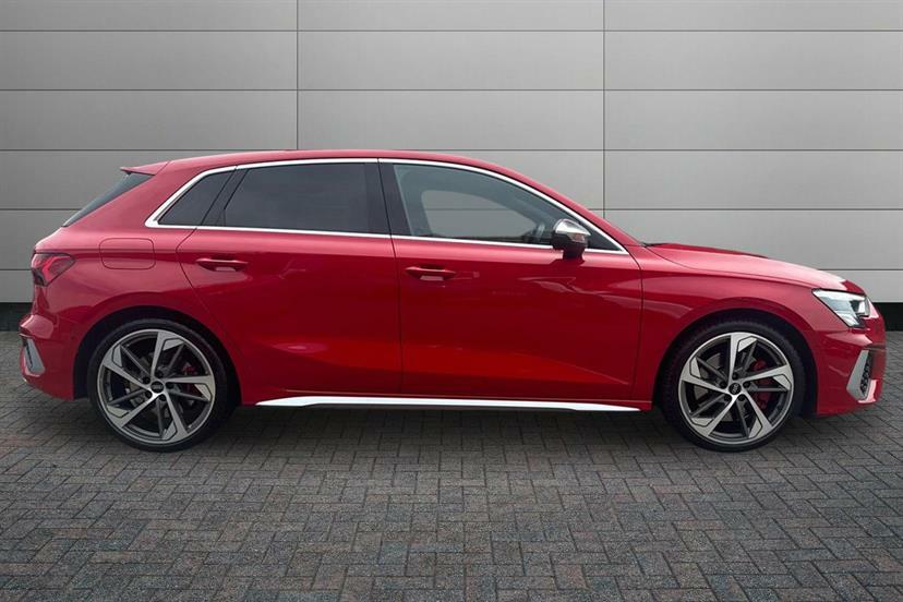 Audi A3 S3 Tfsi Quattro S Tronic Comfortsound Red #3