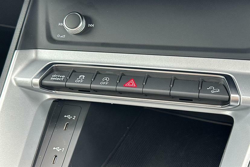 Audi Q3 35 Tfsi S Line S Tronic Leather Red #36
