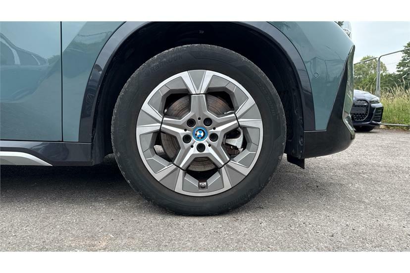 BMW iX1 20 66.5Kwh M Sport Grey #13