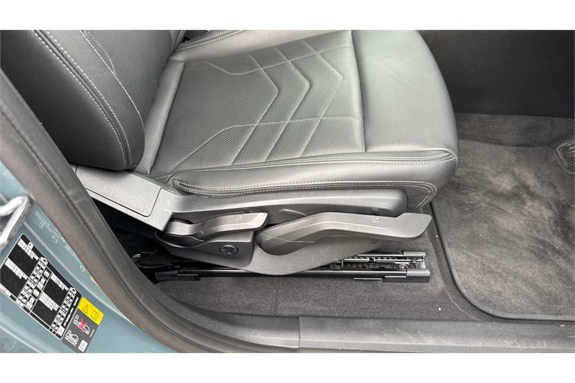 BMW iX1 20 66.5Kwh M Sport Grey #27