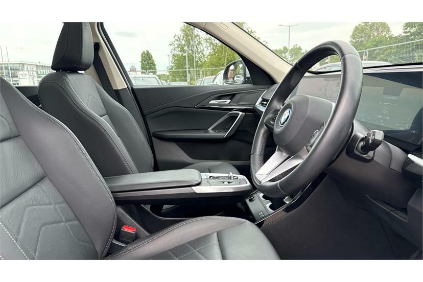 BMW iX1 20 66.5Kwh M Sport Grey #10