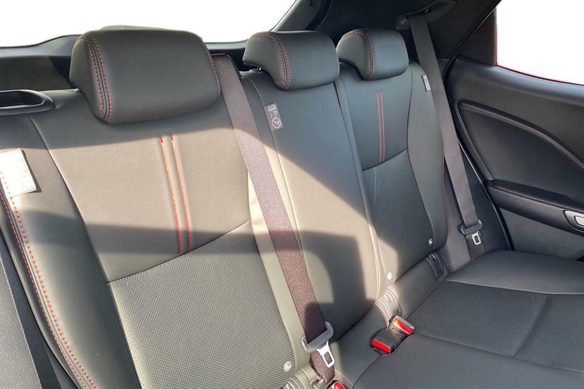 Lexus LBX 1.5 Vvt-ie Vibrant Edition E-cvt Euro 6 Ss Red #9
