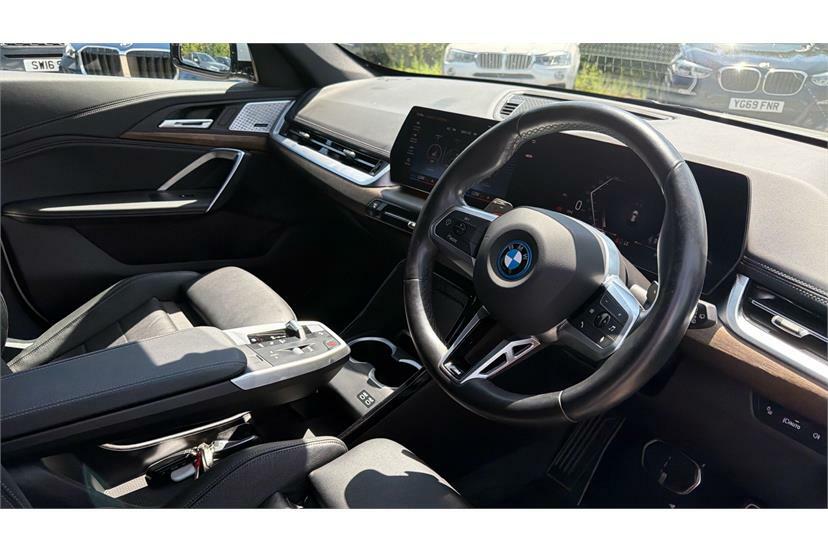 BMW X1 Xdrive 30E M Sport Step White #6