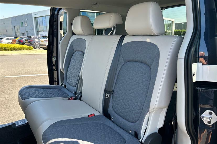 Volkswagen ID.Buzz 150Kw Life Pro 77Kwh Silver #8