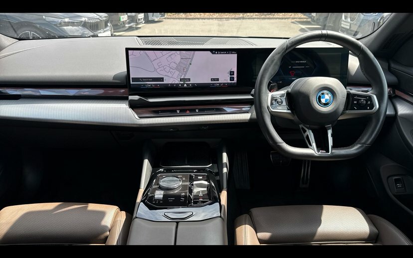 BMW i5 I5 Edrive40 M Sport Pro Saloon Black #4