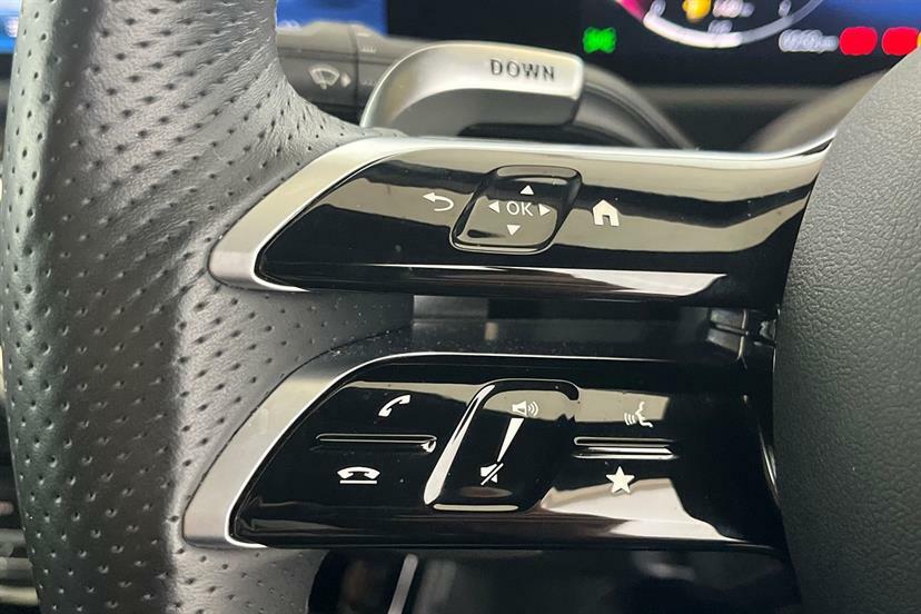 Mercedes-Benz CLA Class Cla 180 Amg Line Premium Plus Tip Black #27