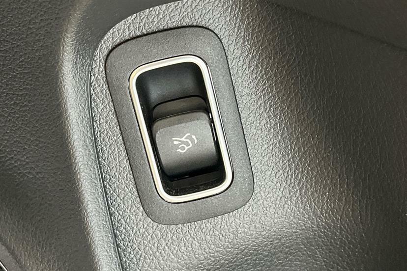 Mercedes-Benz CLA Class Cla 180 Amg Line Premium Plus Tip Black #34