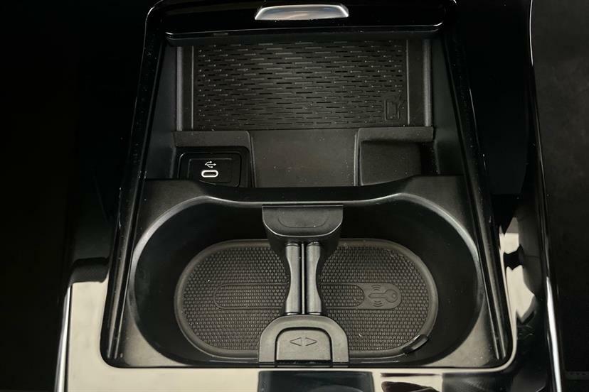 Mercedes-Benz CLA Class Cla 180 Amg Line Premium Plus Tip Black #24