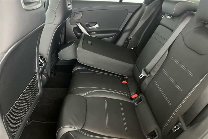 Mercedes-Benz CLA Class Cla 180 Amg Line Premium Plus Tip Black #49
