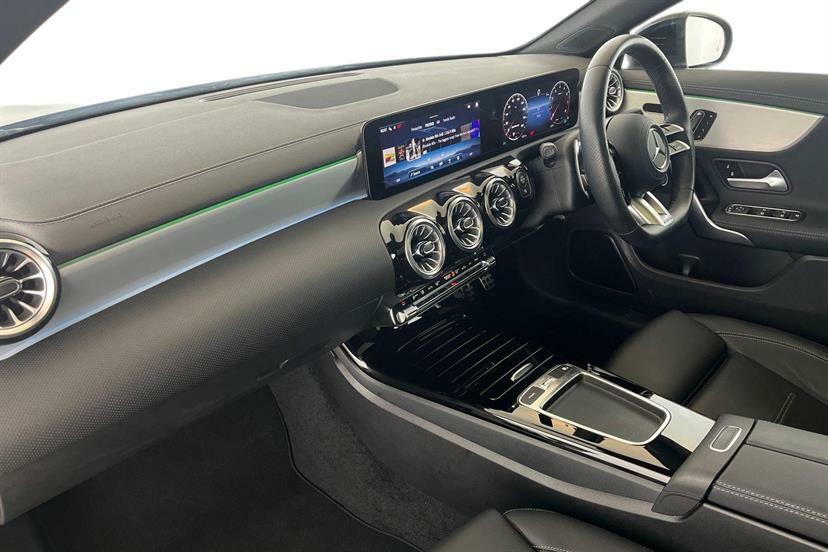 Mercedes-Benz CLA Class Cla 180 Amg Line Premium Plus Tip Black #9