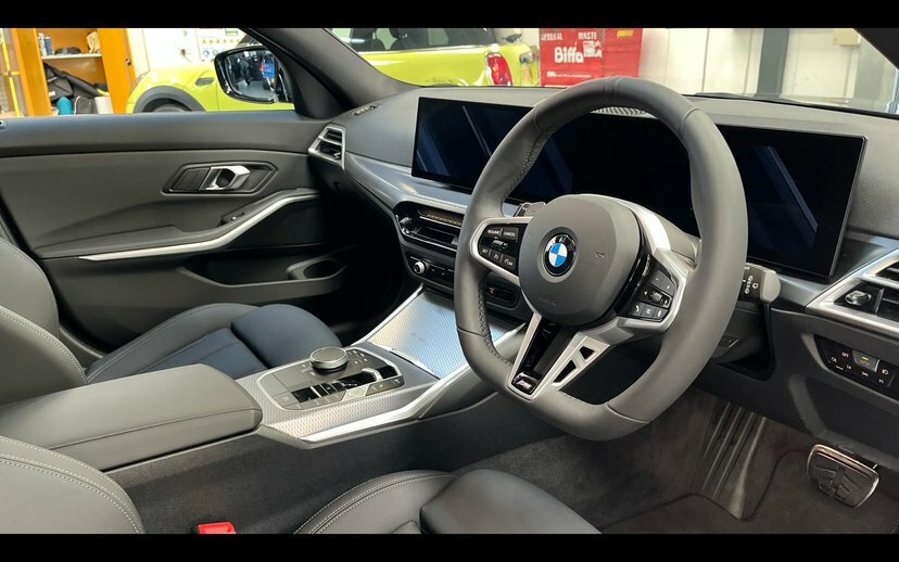 BMW 3 Series 2.0 320I M Sport Touring GV26OPU Blue #6