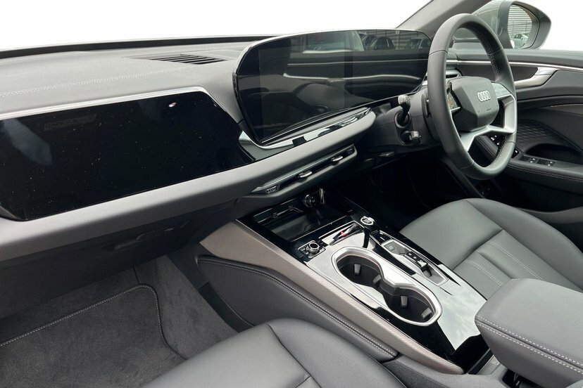 Audi A6 Saloon 2.0 E-hybrid 25.9Kwh Sport Saloon Plug- EJ26XHF  #2