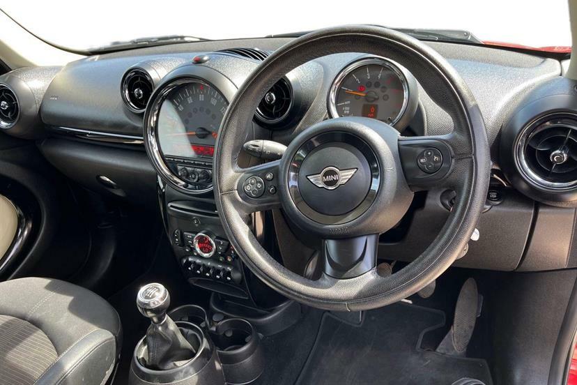 Mini Countryman 1.6 Cooper D Red #6