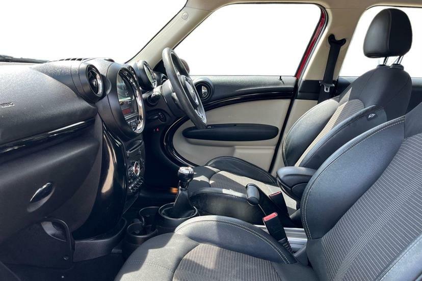 Mini Countryman 1.6 Cooper D Red #2