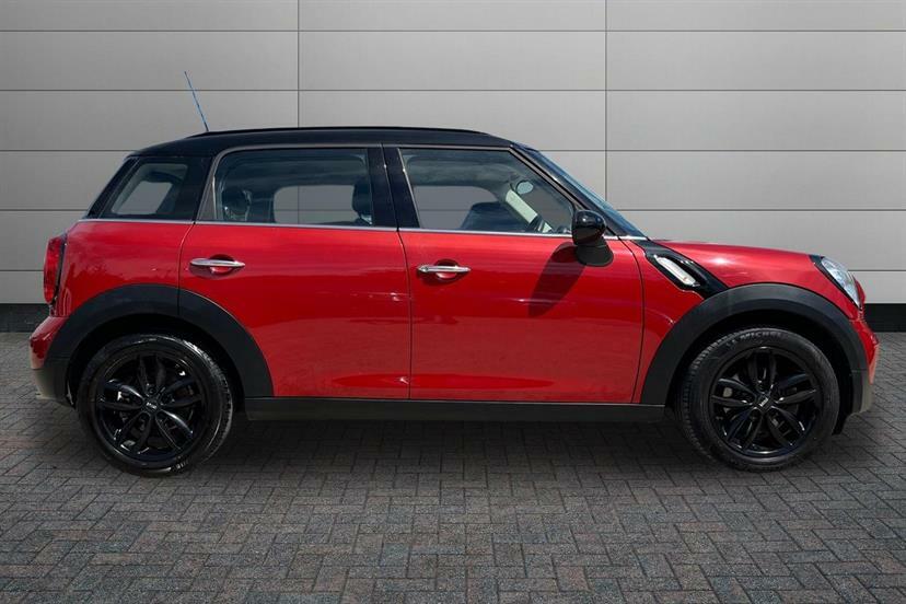 Mini Countryman 1.6 Cooper D Red #4