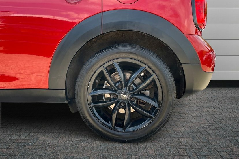 Mini Countryman 1.6 Cooper D Suv Euro 5 112 Ps Red #5