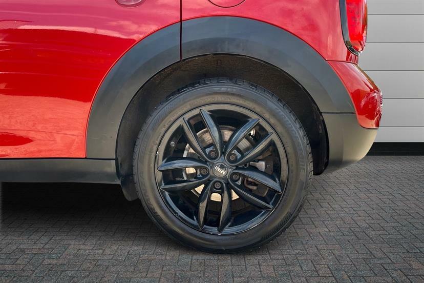 Mini Countryman 1.6 Cooper D Red #5