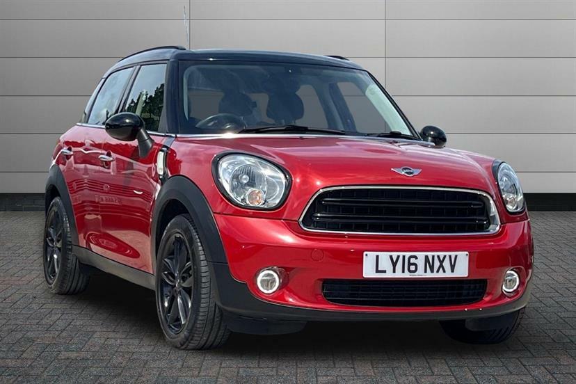 Mini Countryman 1.6 Cooper D Red