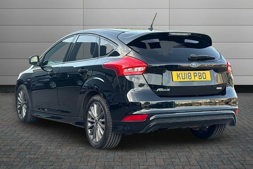 Ford Focus 1.0T Ecoboost St-line Hatchback Black #3