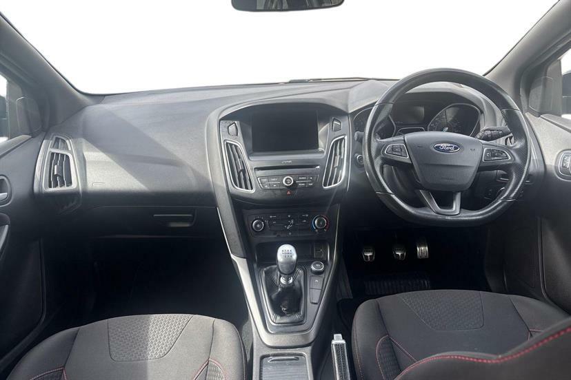 Ford Focus 1.0 Ecoboost 140 St-line Navigation Black #6