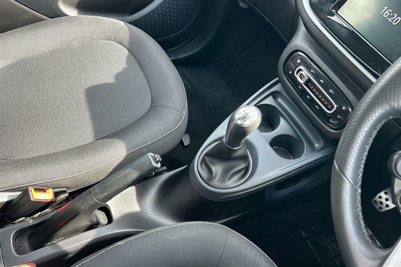 Smart Forfour 1.0 Urbanshadow Euro 6 Ss Silver #26