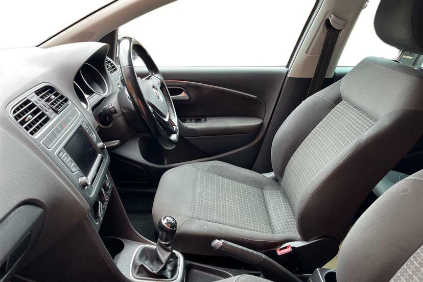 Volkswagen Polo 1.2 Tsi Match Edition White #2