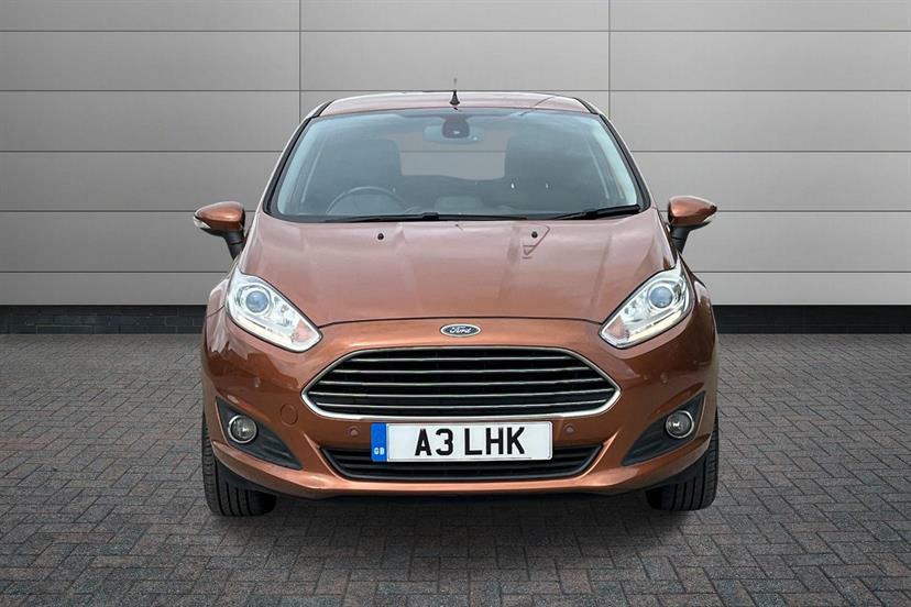 Ford Fiesta Hatchback Red #6