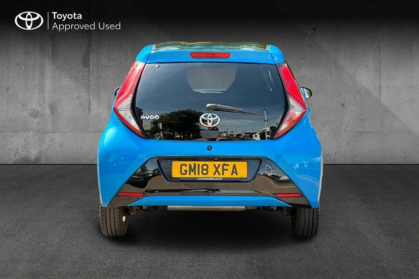 Toyota Aygo White #12