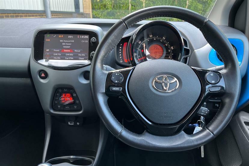 Toyota Aygo White #27