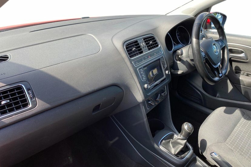 Volkswagen Polo 1.2 Tsi Match Edition Hatchback DA67CXD Red #2
