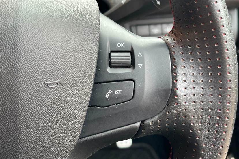 Peugeot 208 Ss Tech Edition Black #14