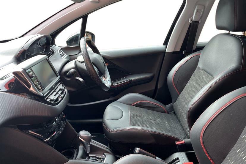 Peugeot 208 1.2 Puretech 110 Gt Line Eat6 Black