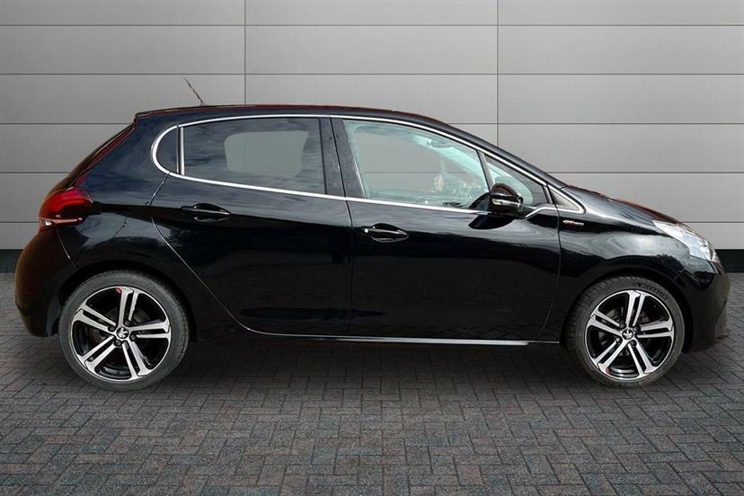 Peugeot 208 1.2 Puretech 110 Gt Line Eat6 Black #3