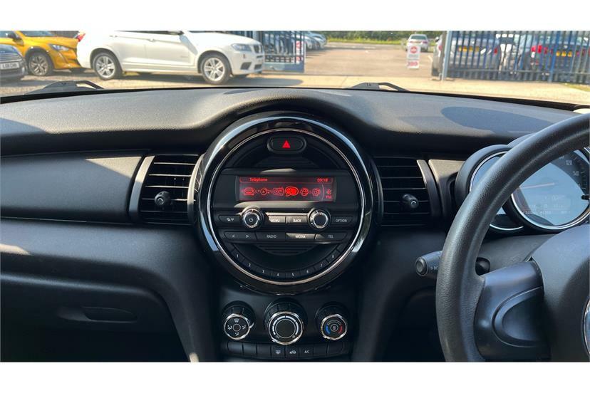 Mini Hatch 1.2 One 101 Bhp Black #8