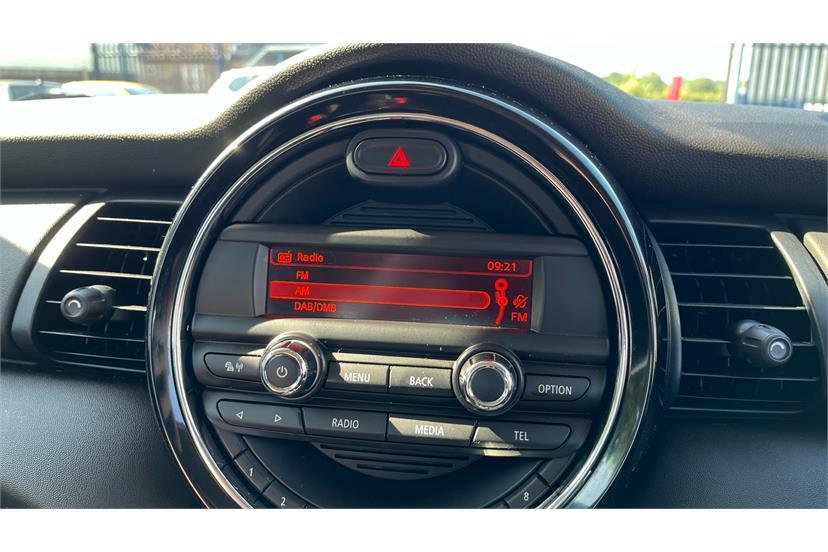 Mini Hatch 1.2 One 101 Bhp Black #24