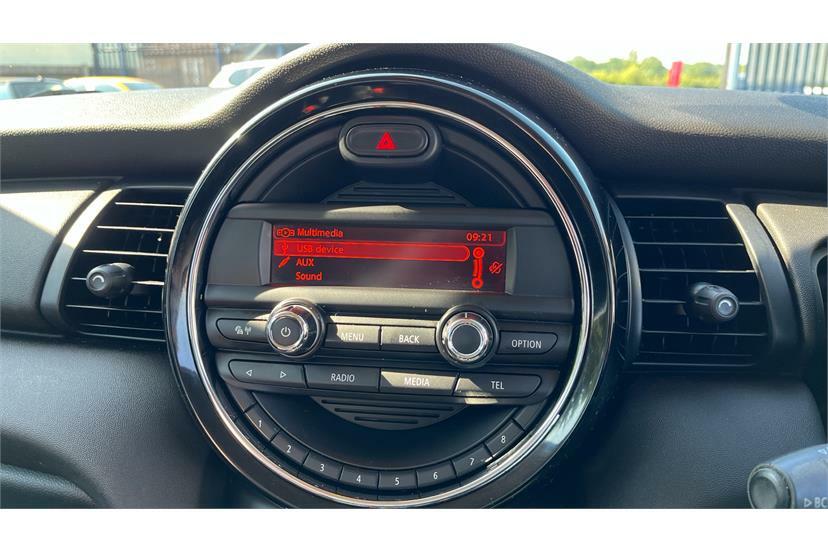 Mini Hatch 1.2 One 101 Bhp Black #23