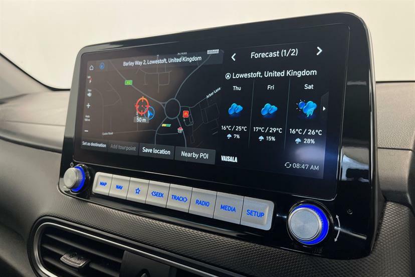 Hyundai Kona Hatchback Black #17