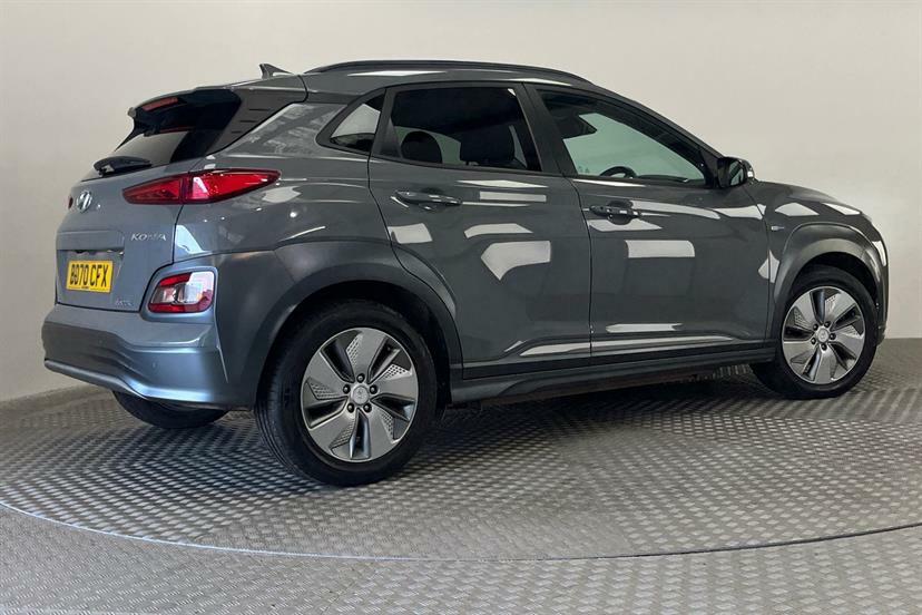 Hyundai Kona Hatchback Black #37