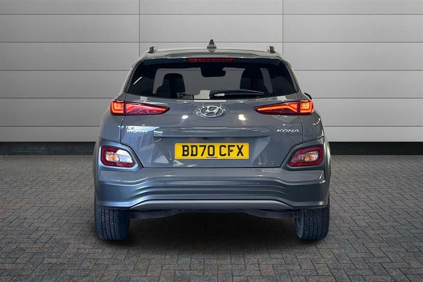 Hyundai Kona Hatchback Black #12
