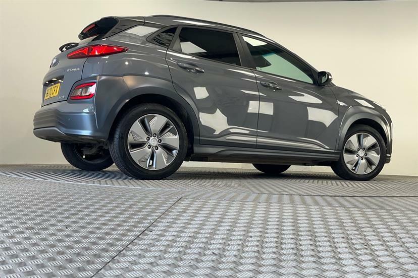 Hyundai Kona Hatchback Black #35