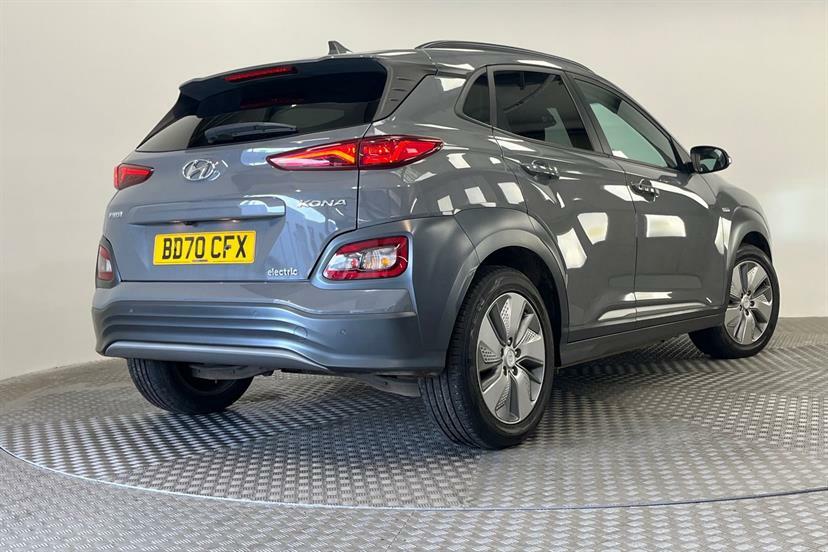 Hyundai Kona Hatchback Black #38