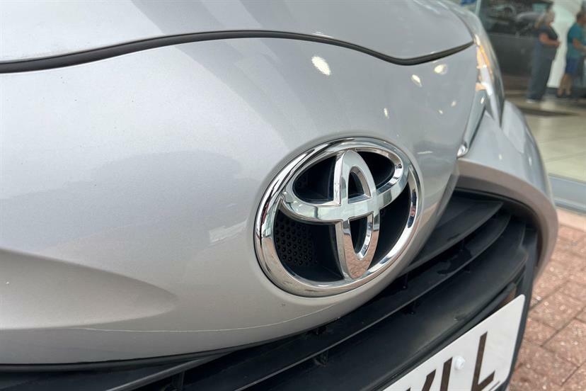 Toyota Yaris Excel Black #45