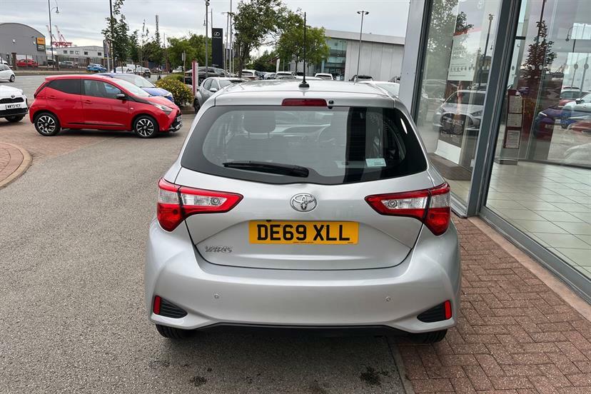 Toyota Yaris Excel Black #39